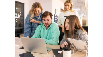 Яким має бути сайт IT-компанії у 2026 році: функції, UX та контент