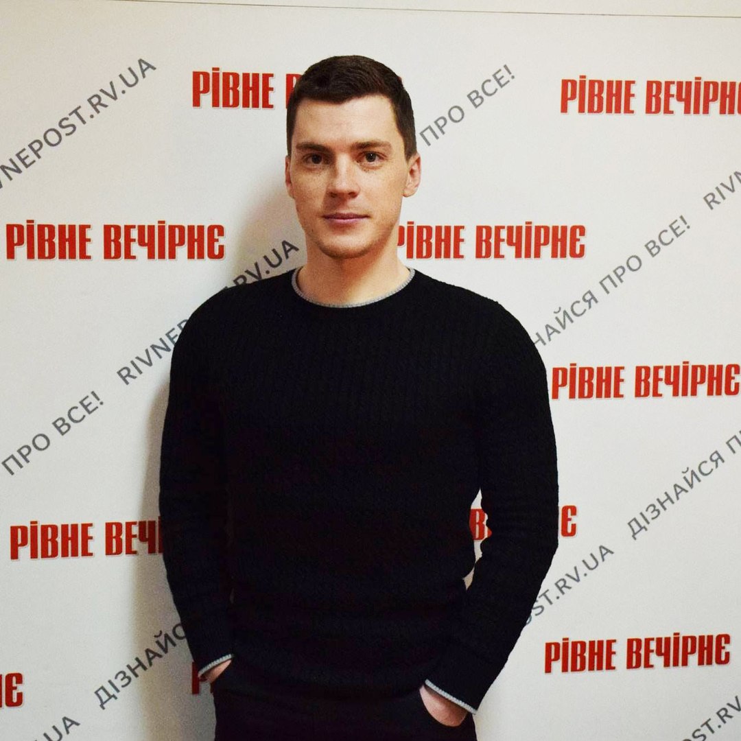 Pavlo Astapov logo